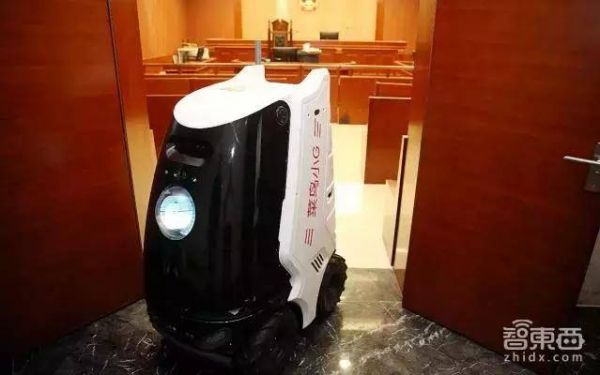 京東菜鳥(niǎo)物流戰(zhàn)互掐 機(jī)器人已展開(kāi)決斗！